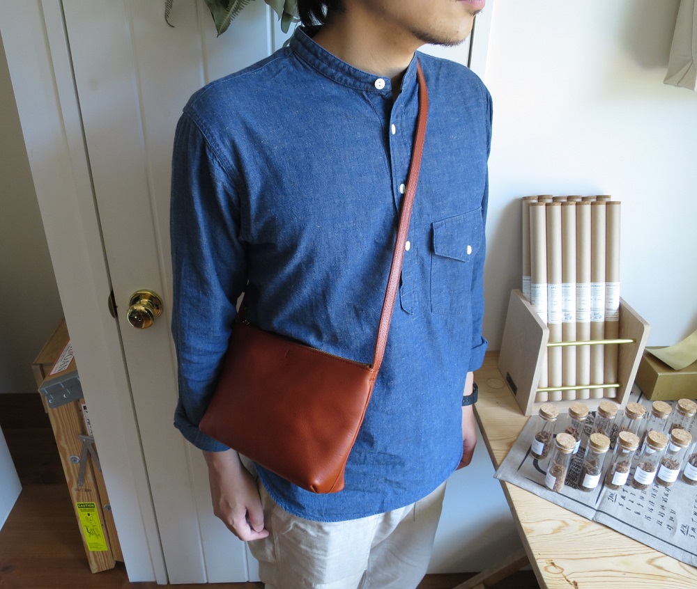 ENDS and MEANS Leather Pouch エンズアンドミーンズ レザーポーチ